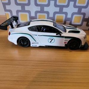 Braha Bentley Continental GT3 1:24 Scale Friction Car 8" White